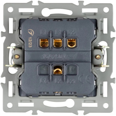 Выключатель  043724