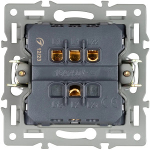 Выключатель  043725